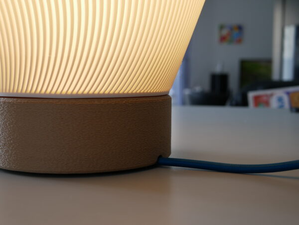 This is the common base of all the lamp design by homa kraft. It's utilizable with all our lamp.